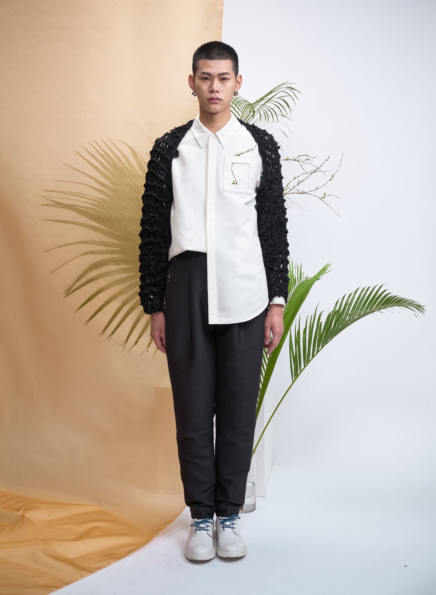 Hand-knitting Bolero