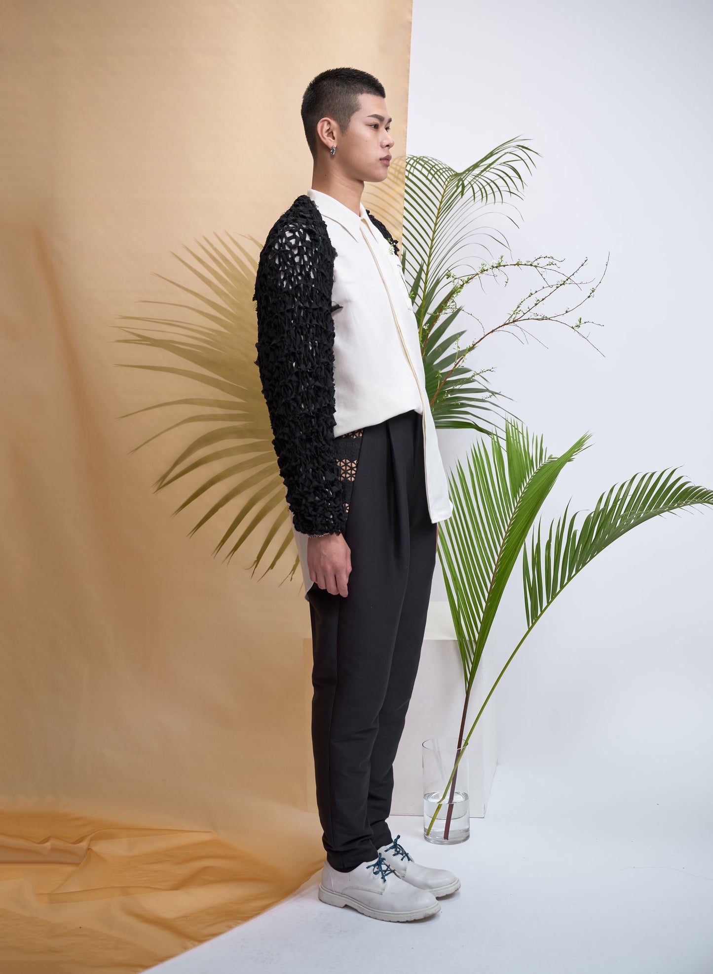 Hand-knitting Bolero