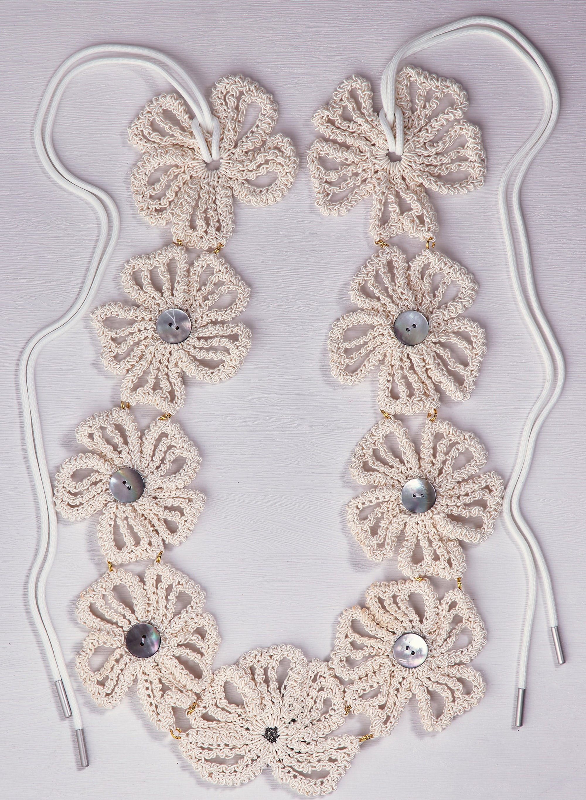 Crochet Floral Halter Collar Scarf (Off-White)