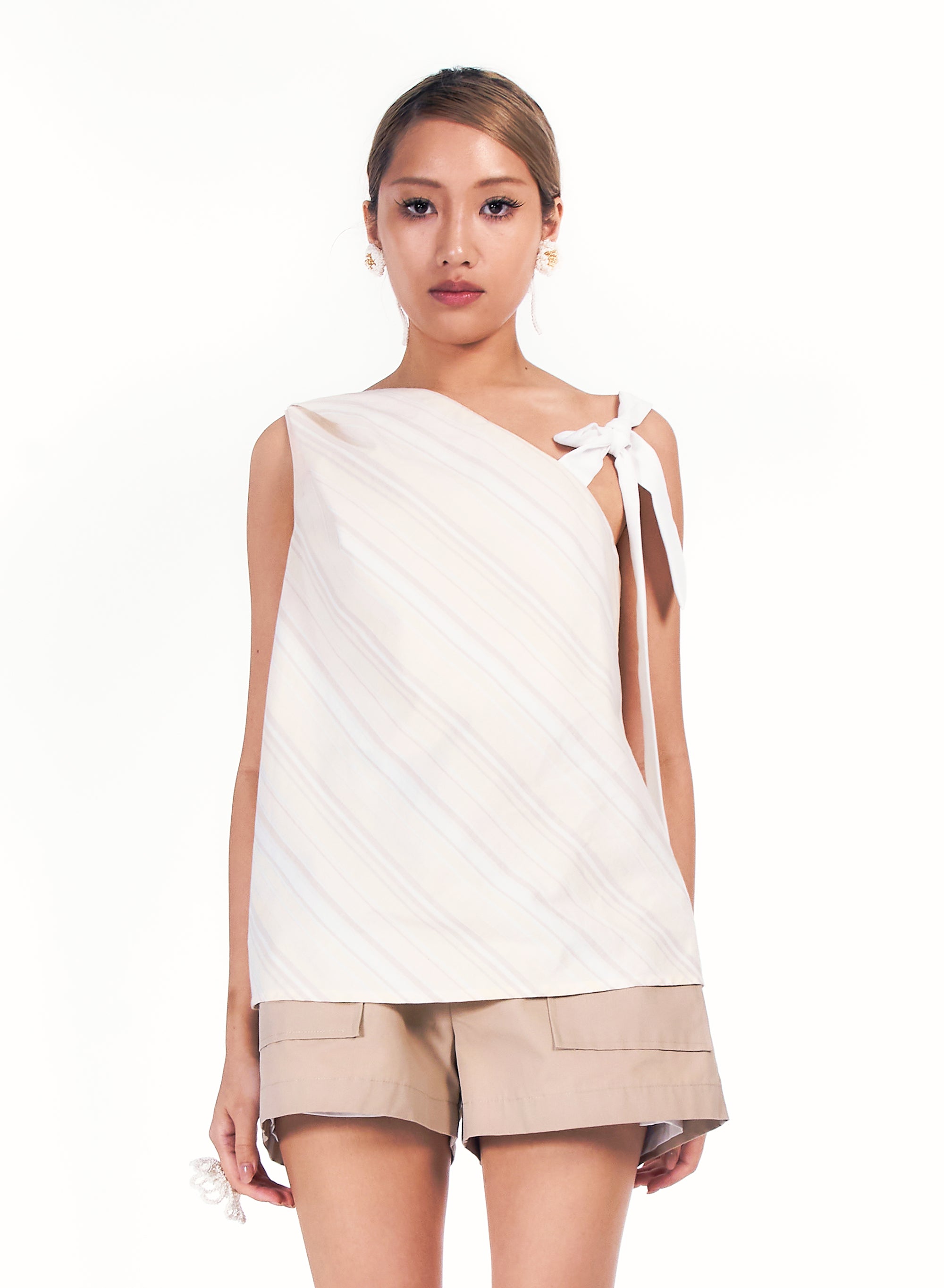 Evia Vest