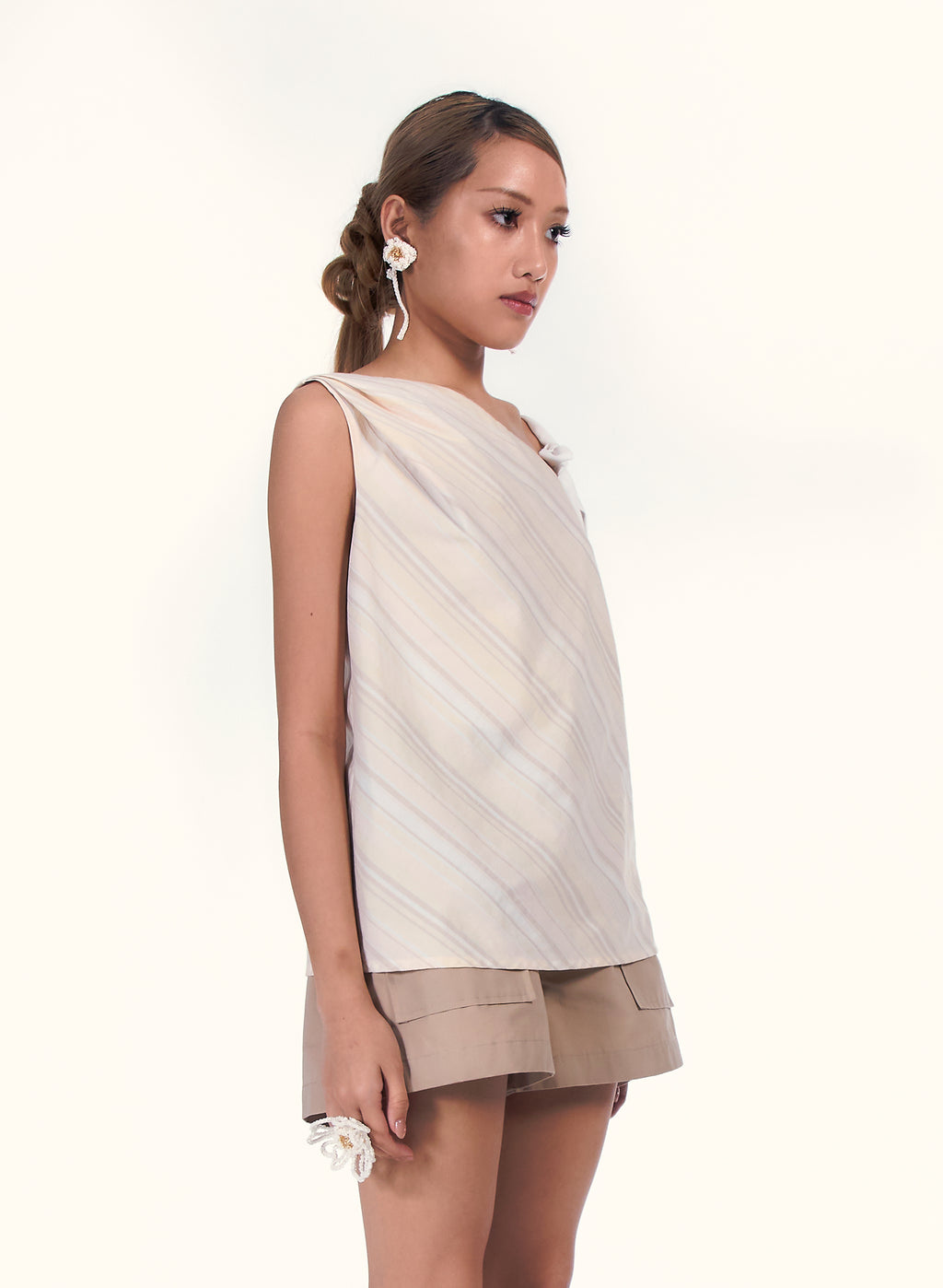 Evia Vest
