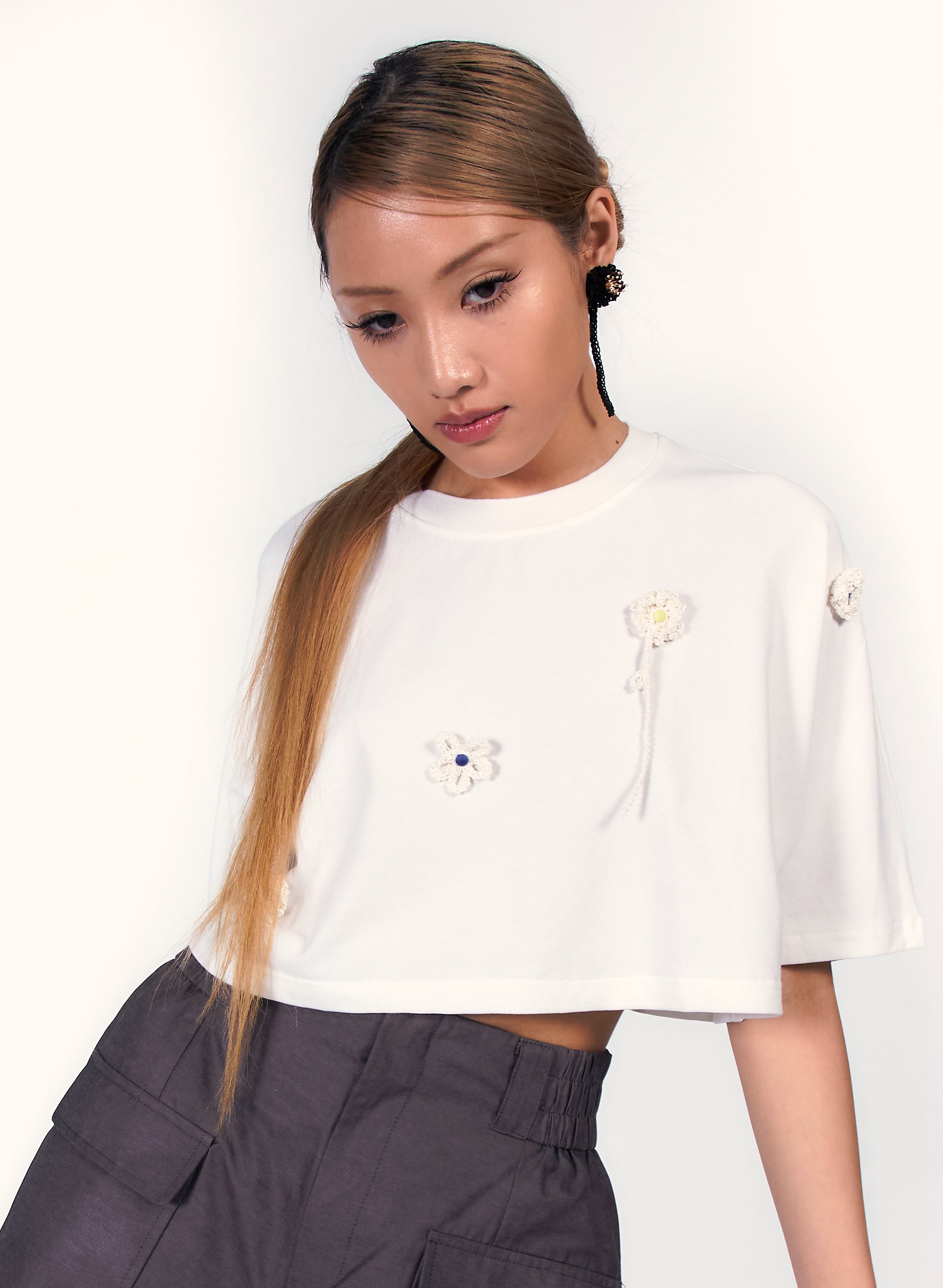 Flower crochet Tee